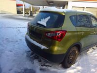 Gebraucht Suzuki SX4 120 PS (88 kW) 2015 Grün SUV