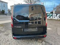 Gebraucht Ford Grand Tourneo Connect Titanium 120 PS (88 kW) 2019 Schwarz Van / Kleinbus
