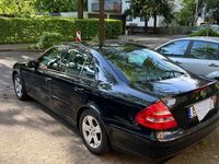 Gebraucht Mercedes E200 Classic 122 PS (89 kW) 2006 Schwarz Limousine