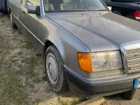 Gebraucht Mercedes E250 90 PS (66 kW) 1992 Grau