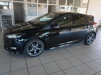 Gebraucht Ford Focus ST-Line 140 PS (102 kW) 2018 Schwarz Limousine