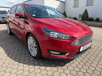 Używany Ford Focus Titanium 150 KM (110 kW) 2015 Czerwony Sedan/Limuzyna