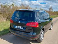 Second-hand VW Sharan 170 CP (125 kW) 2011 Monovolum