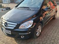 Gebraucht Mercedes B200 140 PS (102 kW) 2008 Schwarz Van / Kleinbus