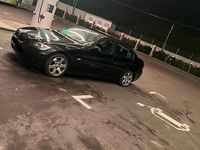 Gebraucht BMW 318 143 PS (105 kW) 2008 Schwarz Limousine