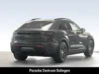 Neu Porsche Macan 4 Electric 300 kW (408 PS) 2026 Silber SUV