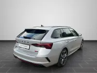Gebraucht Skoda Octavia RS 245 PS (180 kW) 2024 Brillantsilber metallic Kombi