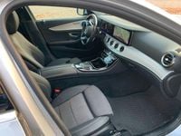 Gebraucht Mercedes E220 Avantgarde 192 PS (141 kW) 2022 Silber Limousine