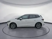 Gebraucht BMW 220 Active Tourer 170 PS (125 kW) 2025 Weiß Van / Kleinbus