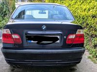 Gebraucht BMW 320 150 PS (110 kW) 2000 Limousine