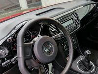 Gebraucht VW Beetle 105 PS (77 kW) 2018 Rot Kleinwagen