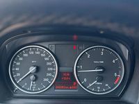 Gebraucht BMW 320 184 PS (135 kW) 2010 Silber Kombi