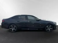 Gebraucht BMW 530e M Sport 299 PS (219 kW) 2024 Grau Limousine