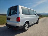 Gebraucht VW Caravelle 150 PS (110 kW) 2020 Silber Van / Kleinbus