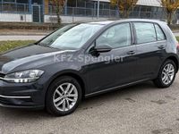 Gebraucht VW Golf VII Comfortline 116 PS (85 kW) 2019 Grau Limousine