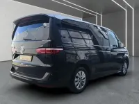 Gebraucht VW Multivan Life 150 PS (110 kW) 2025 Deep black perleffekt Van / Kleinbus