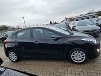 Gebraucht Hyundai i30 Classic 99 PS (72 kW) 2012 Schwarz Limousine