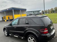 Gebraucht Mercedes ML280 190 PS (139 kW) 2007 Schwarz SUV