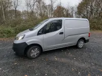 Gebraucht Nissan NV200 Comfort 90 PS (66 kW) 2015 Silber Van / Kleinbus