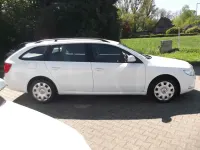 Gebraucht Skoda Superb Comfort 140 PS (102 kW) 2010 Weiß Kombi