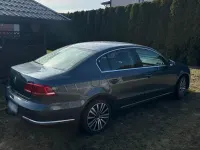Gebraucht VW Passat 160 PS (117 kW) 2012 Blau Limousine