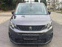 Gebraucht Peugeot Partner 131 PS (96 kW) 2019 Lackierung platiniumgrau Van / Kleinbus