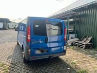 Gebraucht Renault Trafic 114 PS (83 kW) 2011 Blau Van / Kleinbus