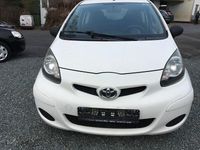 Gebraucht Toyota Aygo Basis 68 PS (50 kW) 2009 Weiß Kleinwagen