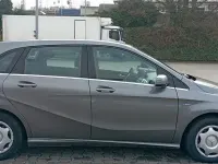 Gebraucht Mercedes B180 116 PS (85 kW) 2012 Grau Kleinwagen
