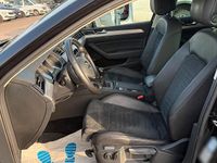 Gebraucht VW Passat Highline 150 PS (110 kW) 2019 Schwarz Kombi