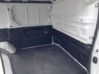 Gebraucht Renault Trafic Basis 95 PS (69 kW) 2019 Weiß Van / Kleinbus