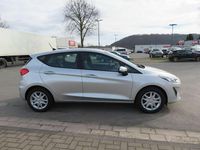 Gebraucht Ford Fiesta Cool & Connect 95 PS (69 kW) 2021 Polarsilber metallic Kleinwagen
