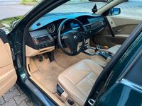 Gebraucht BMW 525 192 PS (141 kW) 2004 Grün Kombi