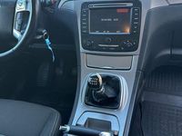 Gebraucht Ford Galaxy Trend 140 PS (102 kW) 2011 Braun Van / Kleinbus