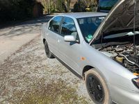 Gebraucht Nissan Primera 114 PS (83 kW) 2000 Silber Kombi