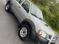 Gebraucht Nissan Navara 130 PS (95 kW) 2004 Silber Pickup
