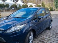 Gebraucht Ford Fiesta 60 PS (44 kW) 2011 Blau Kleinwagen