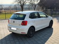 Gebraucht VW Polo 90 PS (66 kW) 2015 Weiß Kleinwagen