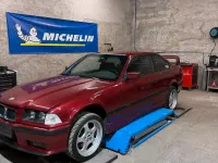 Używany BMW 325 420 KM (308 kW) 1993 Czerwony Coupe