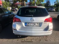 Gebraucht Opel Astra 140 PS (102 kW) 2011 Silber Kombi