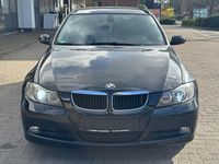 Gebraucht BMW 320 163 PS (119 kW) 2007 Schwarz Kombi