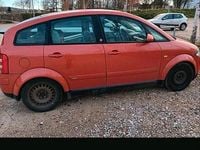 Second-hand Audi A2 S-Line 75 CP (55 kW) 2000 Portocaliu Hatchback