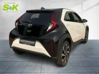Gebraucht Toyota Aygo X X-Black 72 PS (52 kW) 2024 Weiß SUV