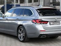 Gebraucht BMW 530 286 PS (210 kW) 2024 Skyscraper grau metallic Kombi