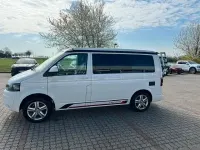 Gebraucht VW California Comfortline 140 PS (102 kW) 2015 Weiß Van