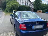 Gebraucht Audi A4 101 PS (74 kW) 1999 Blau Kleinwagen