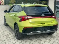 Neu Hyundai i20 Blackline 90 PS (66 kW) 2026 Gelb Kleinwagen