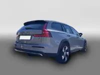 Usata Volvo V60 CC Plus 197 CV (144 kW) 2024 Grigio Station wagon
