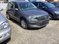 Gebraucht VW Tiguan Trendline 122 PS (89 kW) 2015 Grau SUV
