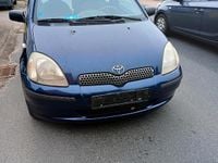 Gebraucht Toyota Yaris 88 PS (64 kW) 2000 Blau Limousine